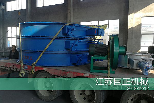 廈門客戶訂購的擋板門驗(yàn)收合格，發(fā)貨準(zhǔn)備中