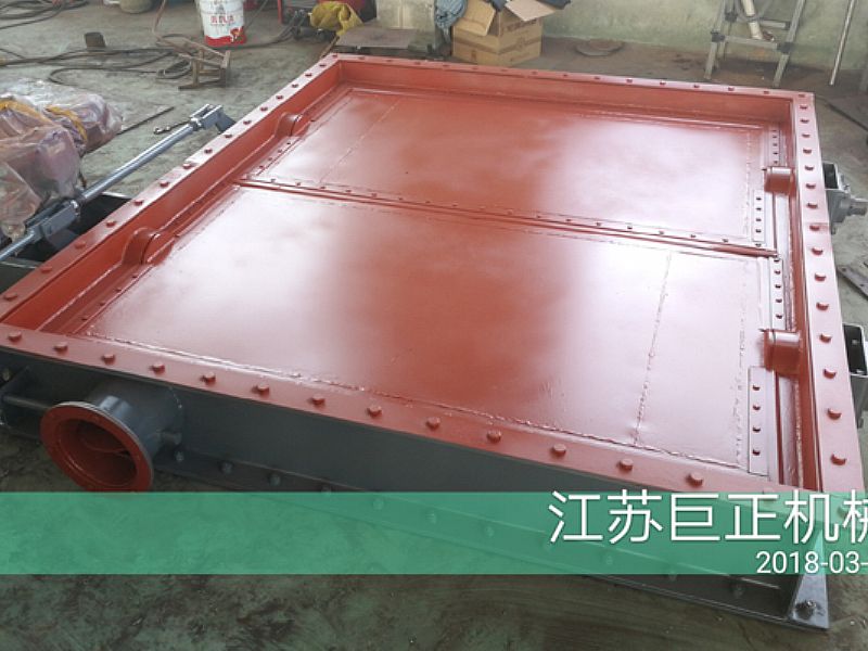 方形擋板門（寬9m）完工，準(zhǔn)備發(fā)貨
