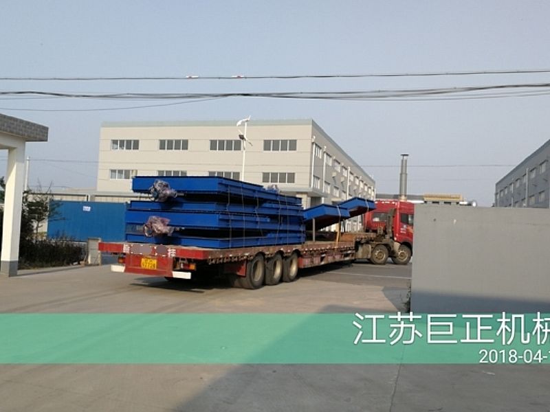 方形擋板門（寬11M）完工，發(fā)貨了