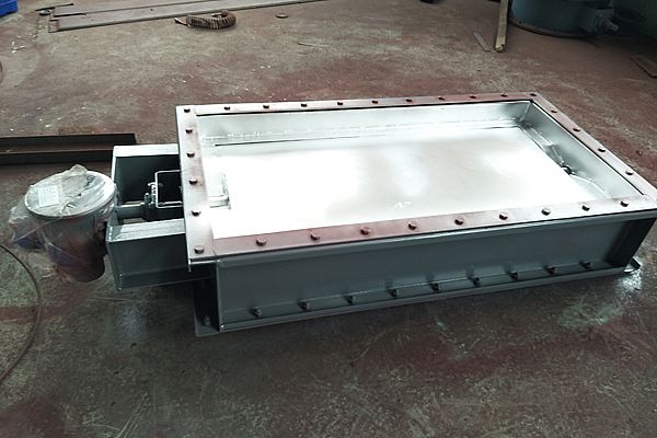 矩形擋板門（寬14M）制作完工，車間一覽